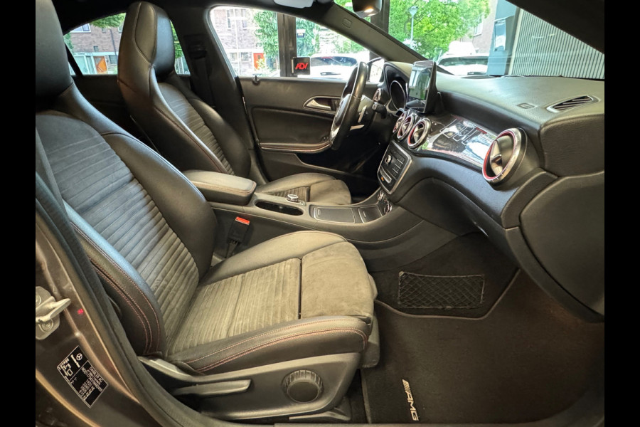 Mercedes-Benz CLA-Klasse AMG 200 Prestige AUT. PANORAMADAK AIRCO CAMERA CRUISE NAVIGATIE PDC STOELVERWARMING