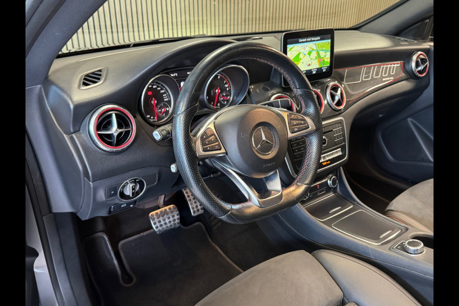 Mercedes-Benz CLA-Klasse AMG 200 Prestige AUT. PANORAMADAK AIRCO CAMERA CRUISE NAVIGATIE PDC STOELVERWARMING