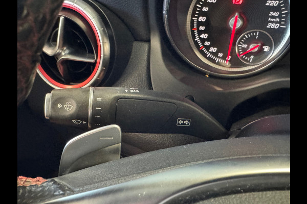 Mercedes-Benz CLA-Klasse AMG 200 Prestige AUT. PANORAMADAK AIRCO CAMERA CRUISE NAVIGATIE PDC STOELVERWARMING