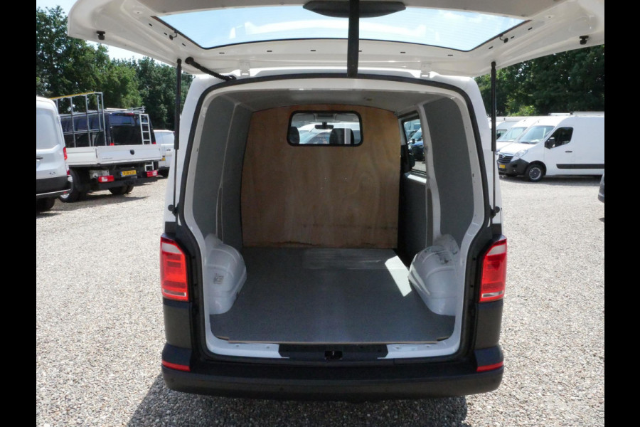 Volkswagen Transporter 2.0 TSI 204PK, L1, DSG Automaat, Benzine, Airco