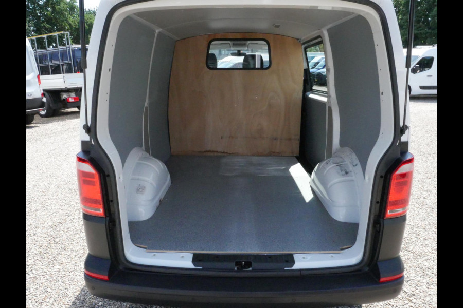 Volkswagen Transporter 2.0 TSI 204PK, L1, DSG Automaat, Benzine, Airco