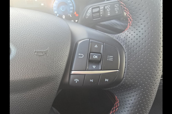 Ford Kuga 2.5 PHEV ST-Line X 243pk Voorraad | Wegklapbare Trekhaak | Winterpack | 2.100kg Trekgewicht | Bursting Green