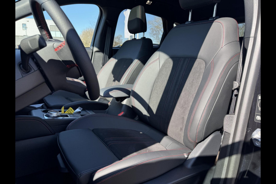Ford Kuga 2.5 PHEV ST-Line X 243pk |  Panoramadak + Technology Pack + Winter Pack + Wegklapbare trekhaak + 19 inch lichtmetalen velgen | Agate black | 2.100 kg trekgewicht