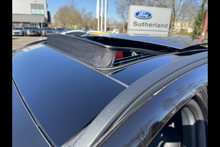 Ford Kuga 2.5 PHEV ST-Line X 243pk |  Panoramadak + Technology Pack + Winter Pack + Wegklapbare trekhaak + 19 inch lichtmetalen velgen | Agate black | 2.100 kg trekgewicht