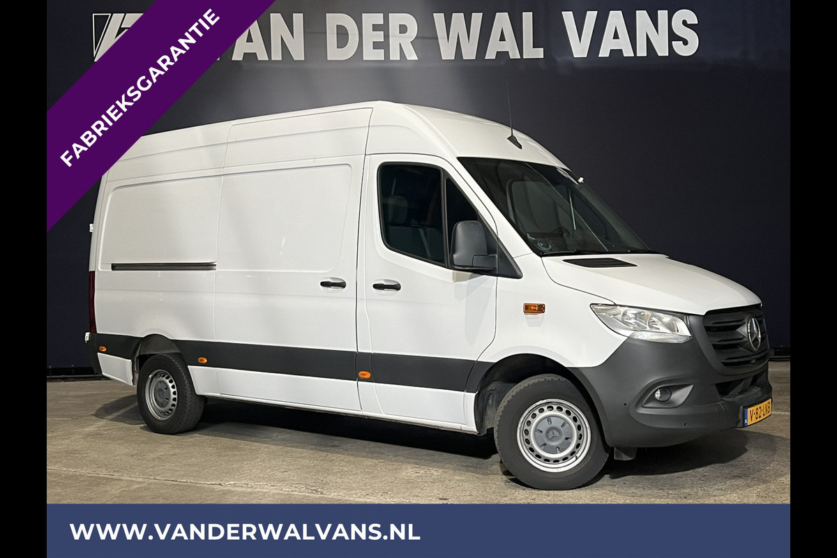Mercedes-Benz Sprinter 317 CDI 170pk L2H2 Fabrieksgarantie Euro6 Airco | Camera | Navigatie | Apple Carplay | Cruisecontrol | Chauffeursstoel Android Auto, Stoelverwarming, Parkeersensoren, Bijrijdersbank Mercedes-Benz Sprinter 317 CDI 170pk L2H2 Fabrieksgarantie Euro6 Airco | Camera | Navigatie | Apple Carplay | Cruisecontrol | Chauffeursstoel Android Auto, Stoelverwarming, Parkeersensoren, Bijrijdersbank