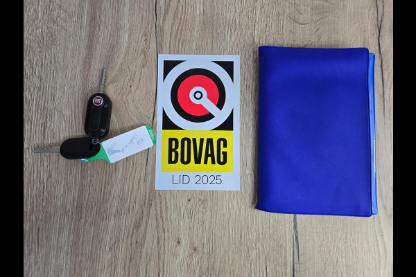 Fiat Panda Occasion 1.2 Popstar in zwart | Sportieve look | Trekhaak | Tweedehands Fiat Panda | Veel ruimte in de auto | Airco