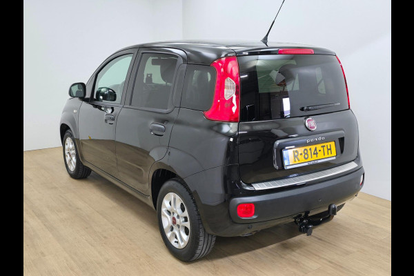 Fiat Panda Occasion 1.2 Popstar in zwart | Sportieve look | Trekhaak | Tweedehands Fiat Panda | Veel ruimte in de auto | Airco