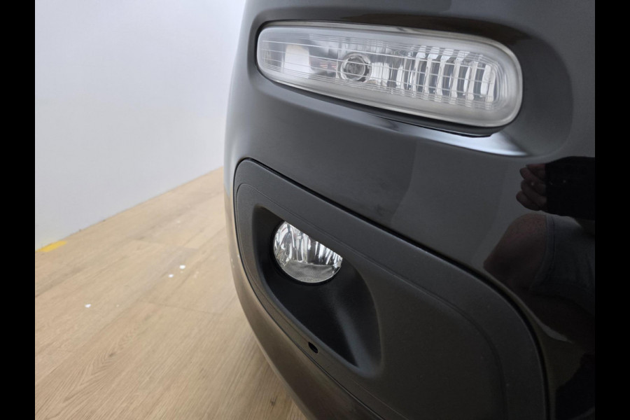 Fiat Panda Occasion 1.2 Popstar in zwart | Sportieve look | Trekhaak | Tweedehands Fiat Panda | Veel ruimte in de auto | Airco