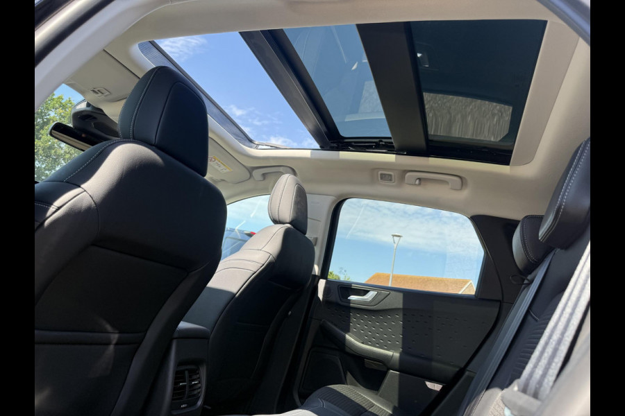 Ford Kuga 2.5 PHEV Titanium X 225pk | Panoramadak | Trekhaak | Winter Pack | Adaptive cruise control | Elektrische achterklep | Bang&Olfusen