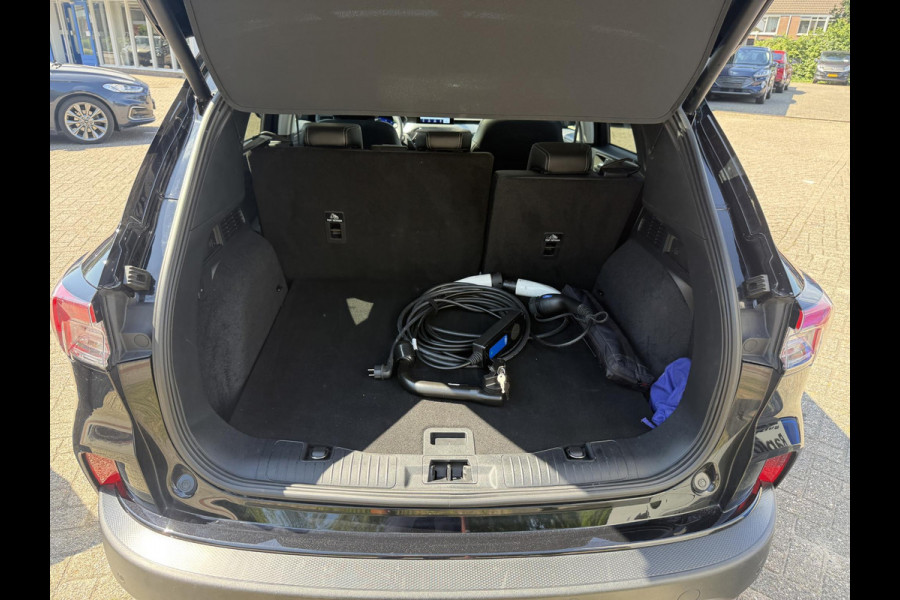 Ford Kuga 2.5 PHEV Titanium X 225pk | Panoramadak | Trekhaak | Winter Pack | Adaptive cruise control | Elektrische achterklep | Bang&Olfusen