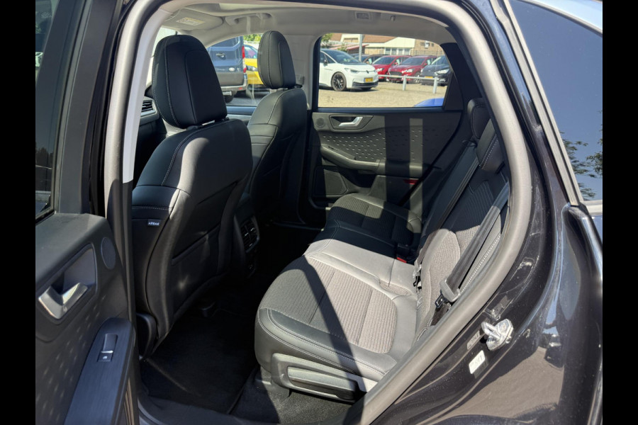Ford Kuga 2.5 PHEV Titanium X 225pk | Panoramadak | Trekhaak | Winter Pack | Adaptive cruise control | Elektrische achterklep | Bang&Olfusen