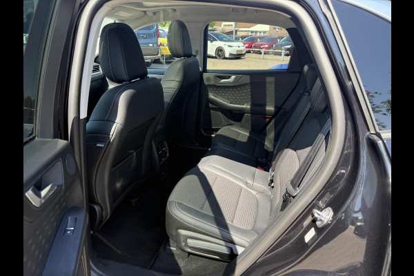 Ford Kuga 2.5 PHEV Titanium X 225pk | Panoramadak | Trekhaak | Winter Pack | Adaptive cruise control | Elektrische achterklep | Bang&Olfusen