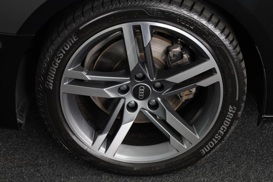 Audi A4 Avant 35 TFSI S-Line 150 pk Automaat (S-Tronic) | Verlengde garantie | Navigatie | Parkeersensoren achter | Autom. airco (3 zones) | S-Line