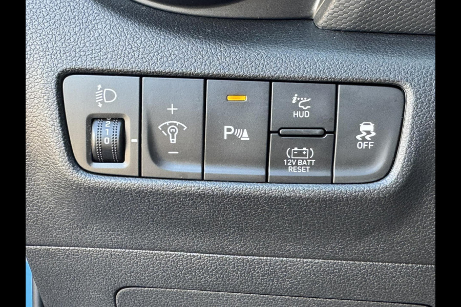Hyundai Kona 1.6 GDI HEV Fashion Adaptive cruise control Climate control Stoel-en stuurverwarming Dodehoekdetectie Apple / Android