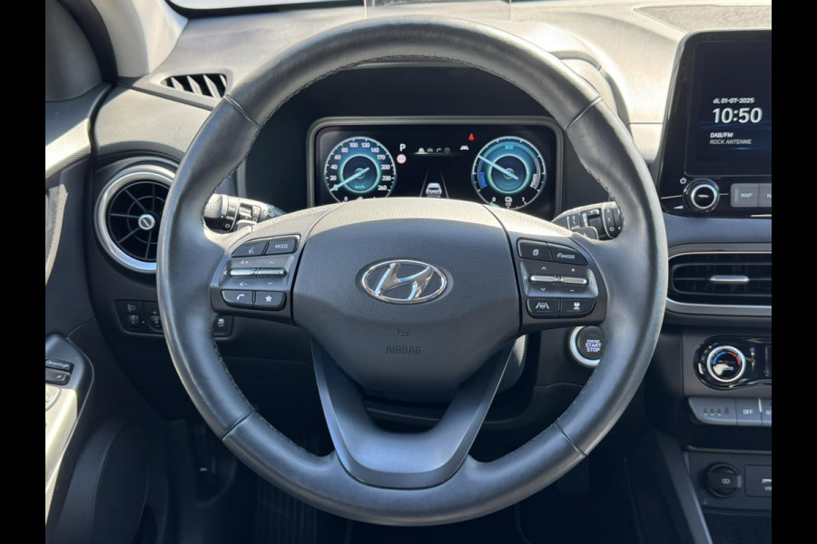 Hyundai Kona 1.6 GDI HEV Fashion Adaptive cruise control Climate control Stoel-en stuurverwarming Dodehoekdetectie Apple / Android