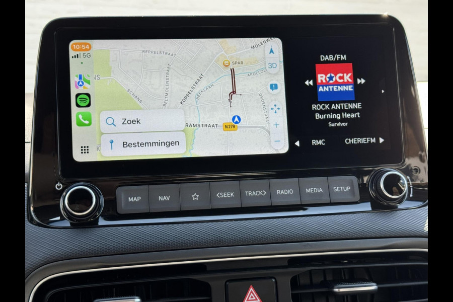 Hyundai Kona 1.6 GDI HEV Fashion Adaptive cruise control Climate control Stoel-en stuurverwarming Dodehoekdetectie Apple / Android