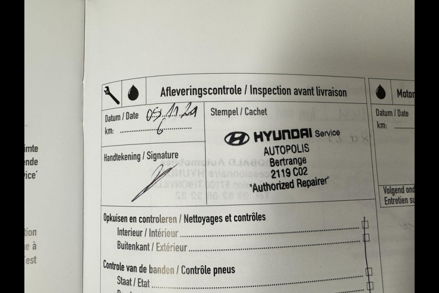 Hyundai Kona 1.6 GDI HEV Fashion Adaptive cruise control Climate control Stoel-en stuurverwarming Dodehoekdetectie Apple / Android