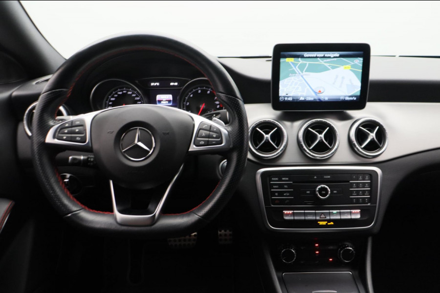 Mercedes-Benz CLA-Klasse Shooting Brake 180 Business Solution AMG Alcantara Camera Origineel NL