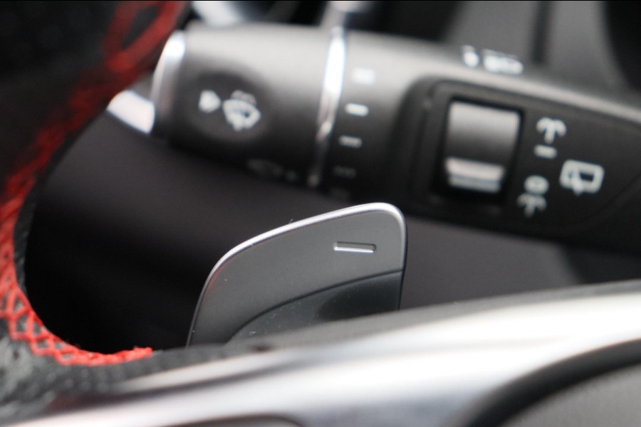 Mercedes-Benz CLA-Klasse Shooting Brake 180 Business Solution AMG Alcantara Camera Origineel NL