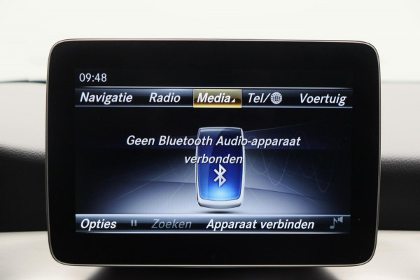 Mercedes-Benz CLA-Klasse Shooting Brake 180 Business Solution AMG Alcantara Camera Origineel NL