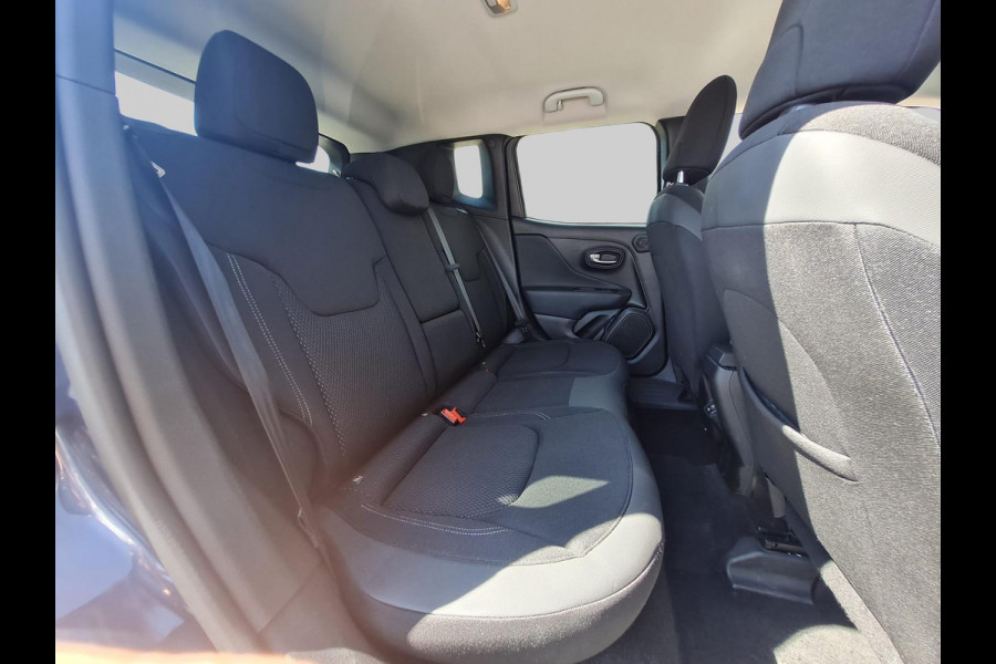 Jeep Renegade 4xe 240 Plug-in Hybrid Electric S | Kenwood Audio | blind-spot | 19" velgen | navigatie