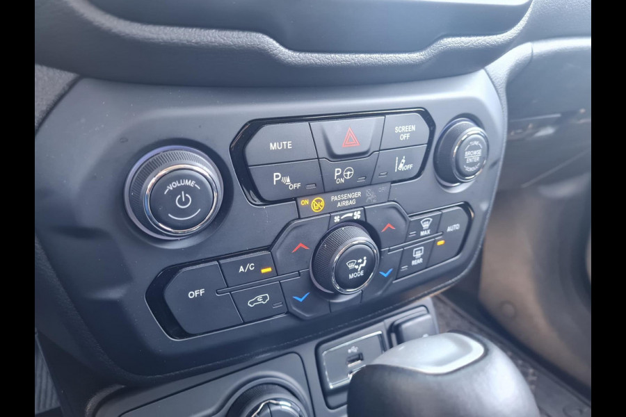 Jeep Renegade 4xe 240 Plug-in Hybrid Electric S | Kenwood Audio | blind-spot | 19" velgen | navigatie