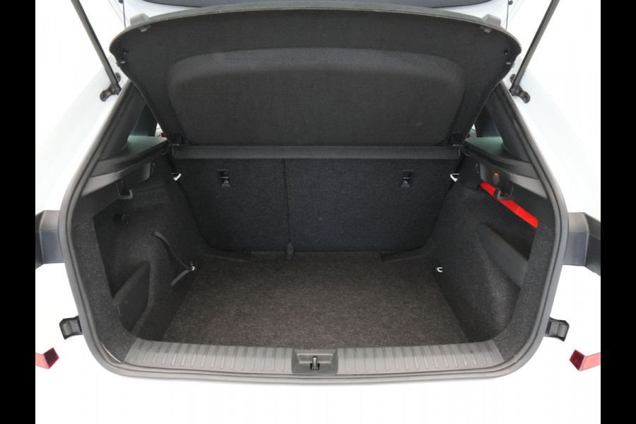 Škoda Kamiq 1.0 TSI 110pk DSG Sport Business Panorama dak 18"lm velgen Keyless Camera Clima