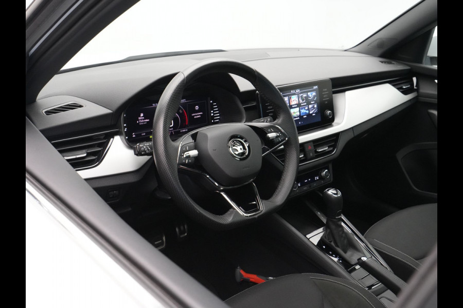 Škoda Kamiq 1.0 TSI 110pk DSG Sport Business Panorama dak 18"lm velgen Keyless Camera Clima