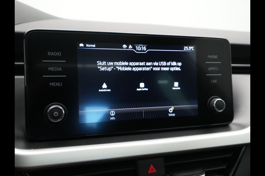 Škoda Kamiq 1.0 TSI 110pk DSG Sport Business Panorama dak 18"lm velgen Keyless Camera Clima