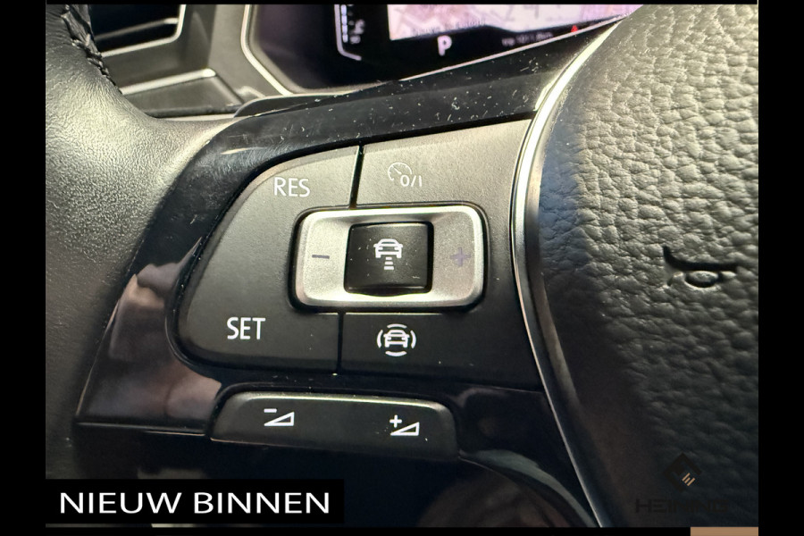 Volkswagen Tiguan 1.5 TSI ACT Comfortline Business R-Line. Navi. Apple-carplay. Trekhaak. Hollandse auto met NAP