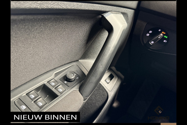 Volkswagen Tiguan 1.5 TSI ACT Comfortline Business R-Line. Navi. Apple-carplay. Trekhaak. Hollandse auto met NAP