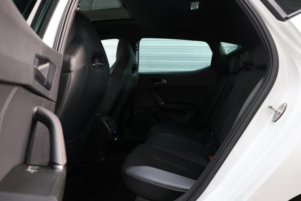 CUPRA Leon 2.0 TSI VZ 300+PK LED/VIRTUAL/SFEER/PANO/HALF LEER+S.VERWARMING/19"/CAM/ACC/ECC/12 MDN GARANTIE!