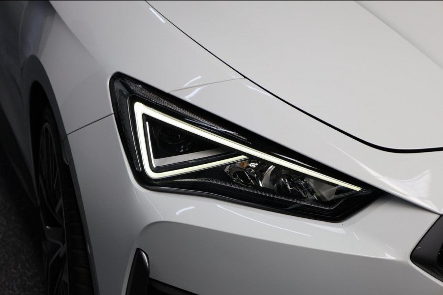 CUPRA Leon 2.0 TSI VZ 300+PK LED/VIRTUAL/SFEER/PANO/HALF LEER+S.VERWARMING/19"/CAM/ACC/ECC/12 MDN GARANTIE!