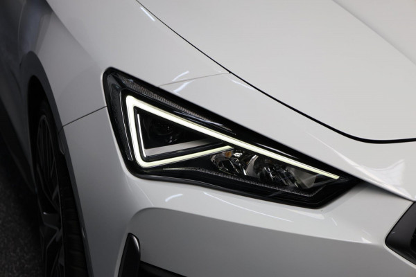 CUPRA Leon 2.0 TSI VZ 300+PK LED/VIRTUAL/SFEER/PANO/HALF LEER+S.VERWARMING/19"/CAM/ACC/ECC/12 MDN GARANTIE!