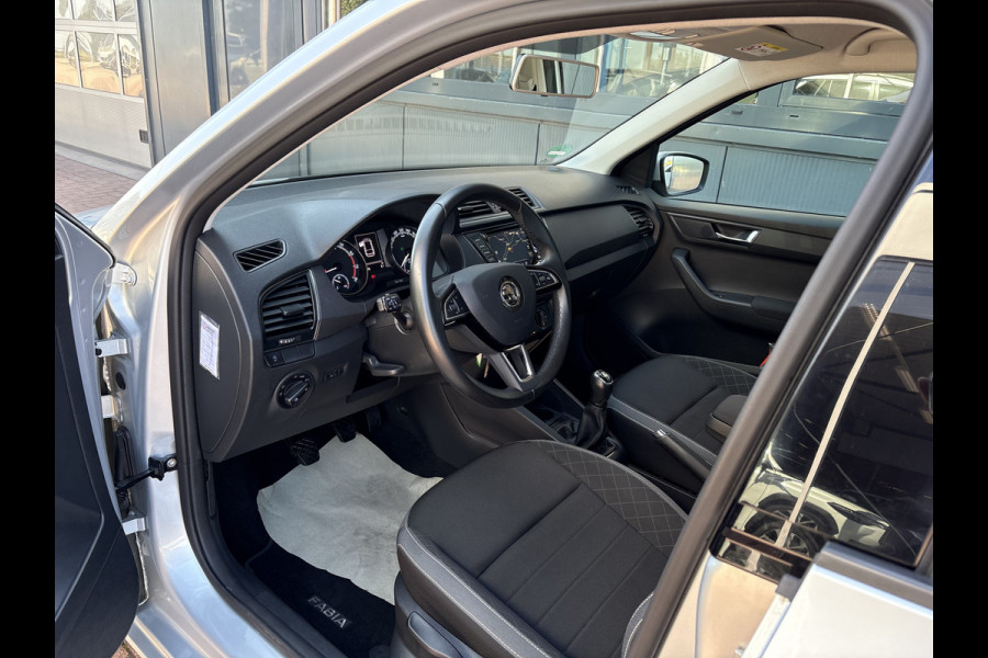 Škoda Fabia Combi 1.0 TSi 95pk Ambition NAVI/CARPLAY/CRUISE/PDC