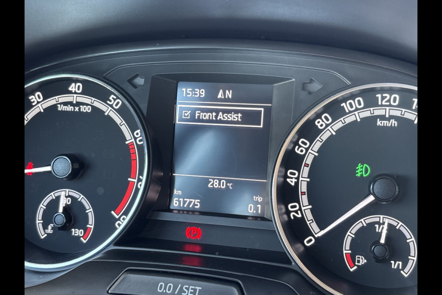 Škoda Fabia Combi 1.0 TSi 95pk Ambition NAVI/CARPLAY/CRUISE/PDC