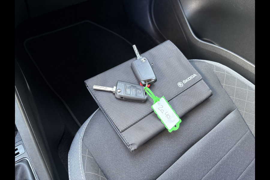 Škoda Fabia Combi 1.0 TSi 95pk Ambition NAVI/CARPLAY/CRUISE/PDC