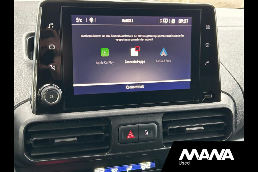 Opel Combo 1.5D 131PK L2H1 Lang Automaat Carplay sensoren Navigatie Leder / verwarmt stuur