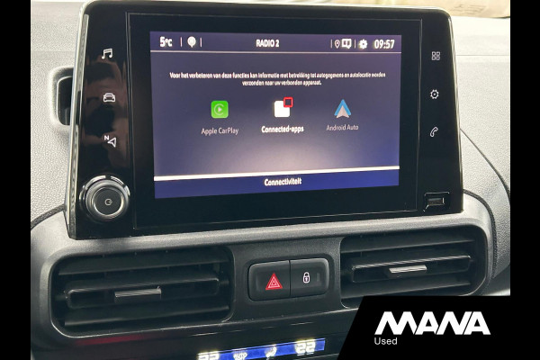 Opel Combo 1.5D 131PK L2H1 Lang Automaat Carplay sensoren Navigatie Leder / verwarmt stuur