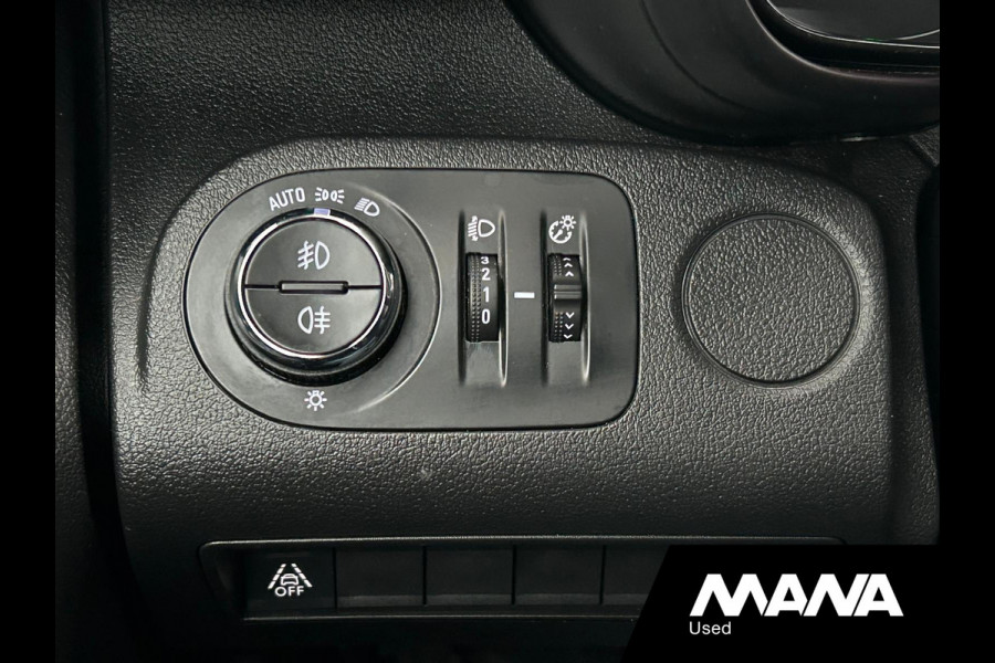 Opel Combo 1.5D 131PK L2H1 Lang Automaat Carplay sensoren Navigatie Leder / verwarmt stuur