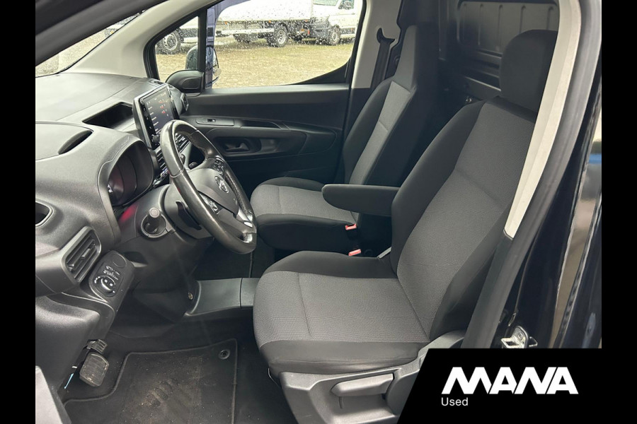 Opel Combo 1.5D 131PK L2H1 Lang Automaat Carplay sensoren Navigatie Leder / verwarmt stuur