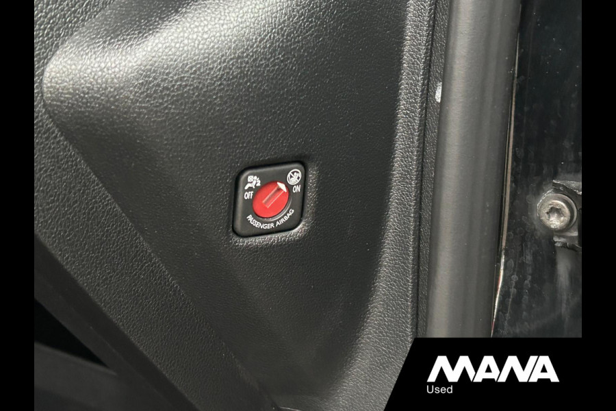 Opel Combo 1.5D 131PK L2H1 Lang Automaat Carplay sensoren Navigatie Leder / verwarmt stuur