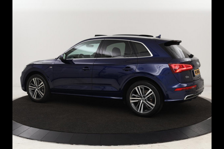 Audi Q5 2.0 TFSI quattro Launch Edition | 1e eigenaar | Panoramadak | Leder | Adaptive cruise | 360 camera | Luchtvering | Stoelverwarming | Navigatie | Elektrische stoelen | Virtual Cockpit | Full LED