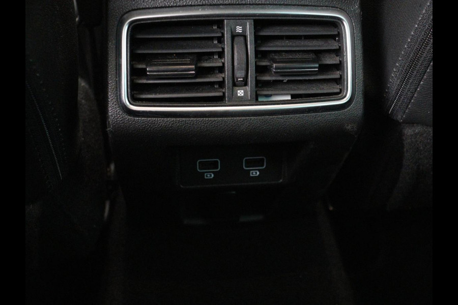 Renault Mégane 1.3 TCe Intens | Automaat | Carplay | Full LED | Navigatie | Cruise control | Climate control | Parkeerhulp | Keyless | DAB | Getint glas