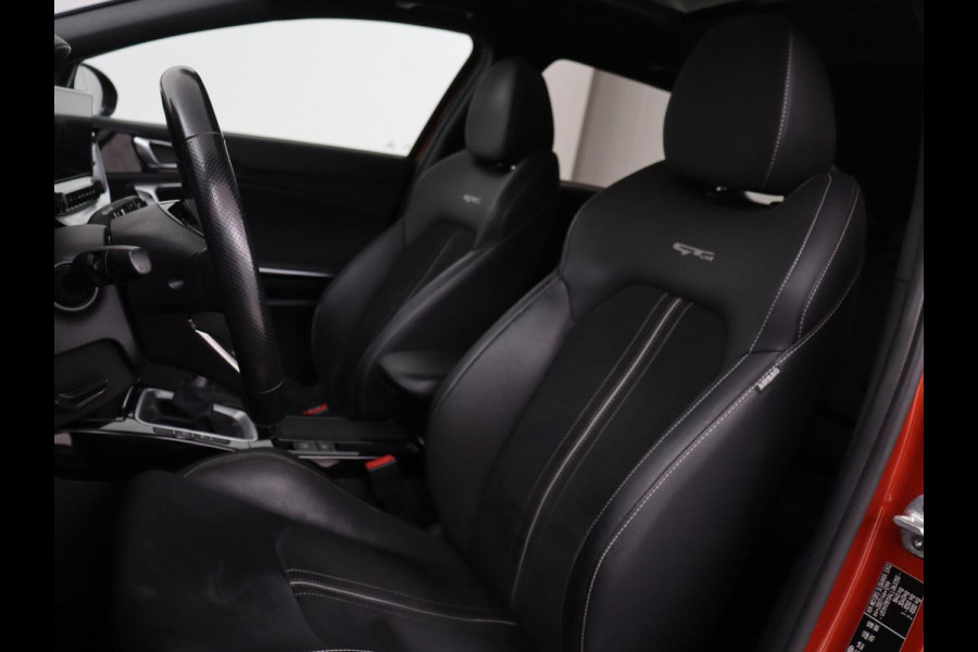 Kia Ceed 1.0 T-GDi GT-Line | Panoramadak | Stoel & stuurverwarming | Leder/Alcantara | Carplay | Camera | Full LED | Keyless | Navigatie