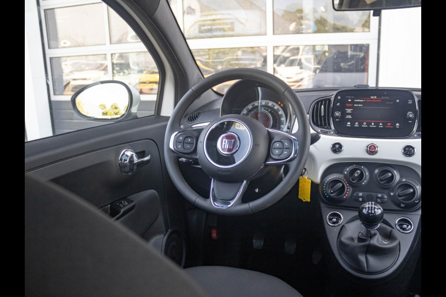 Fiat 500 Hybrid Dolcevita Finale | Airco | Cruise | Panoramadak | PDC | 15" | Apple Carplay