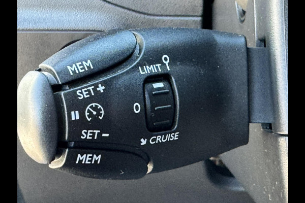 Citroën C3 1.2 PureTech You Cruise control Airco Parkeersensor achter DAB radio