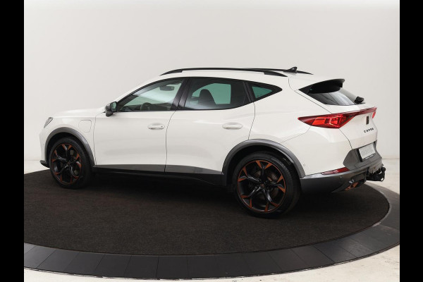 CUPRA Formentor 1.4 e-Hybrid VZ | 245pk | Stoel & stuurverwarming | Trekhaak | 360 camera | Carplay | Adaptive cruise | Navigatie | Sfeerverlichting | Full LED | Keyless | PHEV