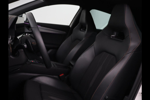 CUPRA Formentor 1.4 e-Hybrid VZ | 245pk | Stoel & stuurverwarming | Trekhaak | 360 camera | Carplay | Adaptive cruise | Navigatie | Sfeerverlichting | Full LED | Keyless | PHEV