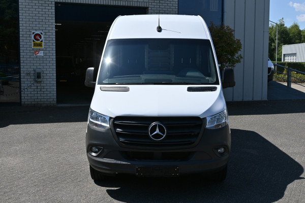 Mercedes-Benz Sprinter 317 CDI L2H2 2800 kg trekhaak, MBUX navigatie met camera, Geveerde stoelen